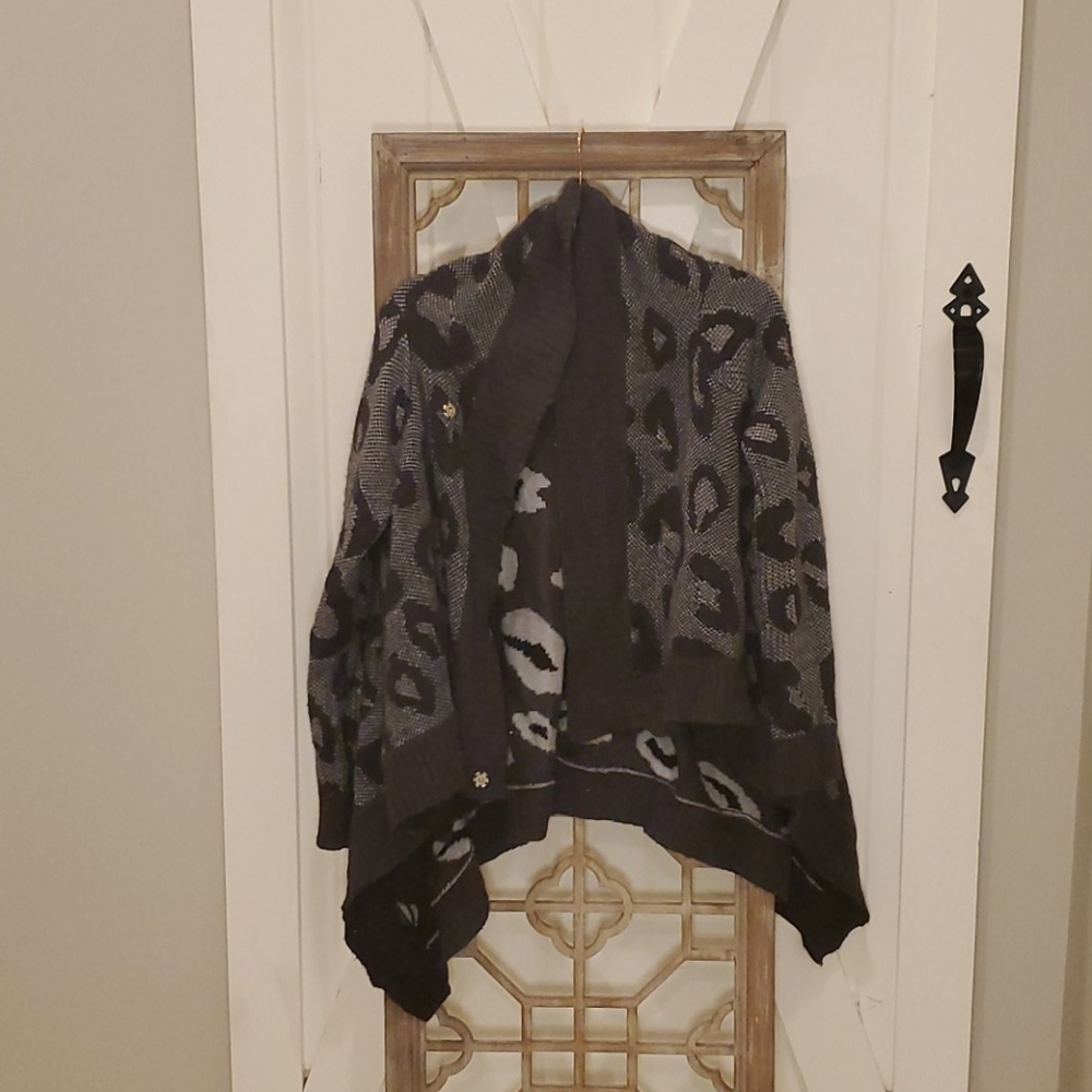 Chunky Cheata print knit sweater